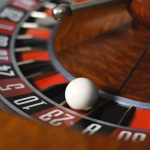 Математическое моделирование рулетки и анализ игровых механизмов